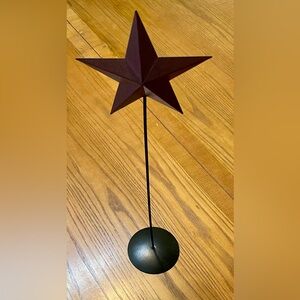 Red Metal Star Pedestal - Approximately 21” high - Country Farmhouse Sty…